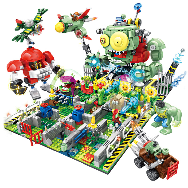 Model Kit Vs Figure - Plants vs. Zombies Battle of the